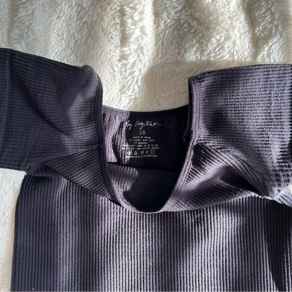 Ribbed crop top - Picture 2 of 2